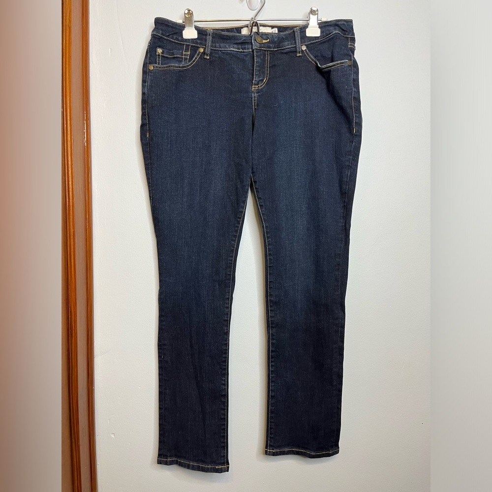 Torrid Boyfriend Stretchy Dark Wash Jeans size 14 Straight Leg VGUC